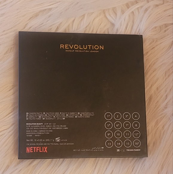 Revolution Beauty The School for Good & Evil X Revolution Nevers Shadow Palette - Picture 7 of 11